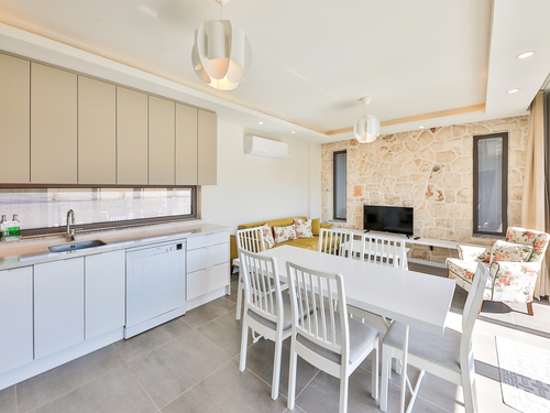  gece  -  Kasım
  | Kaş Çukurbağ'da Modern ve Korunaklı Villa Kiralama